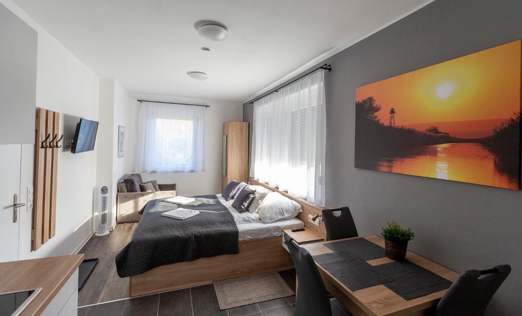 Horvath Apartman แฟร์ทูด ภายนอก รูปภาพ
