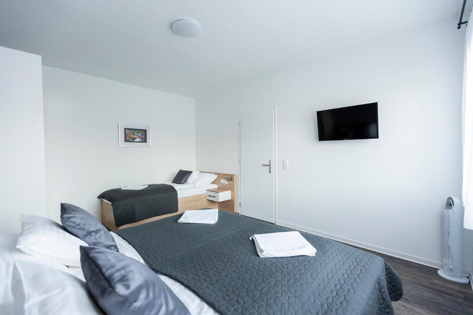 Horvath Apartman แฟร์ทูด ภายนอก รูปภาพ