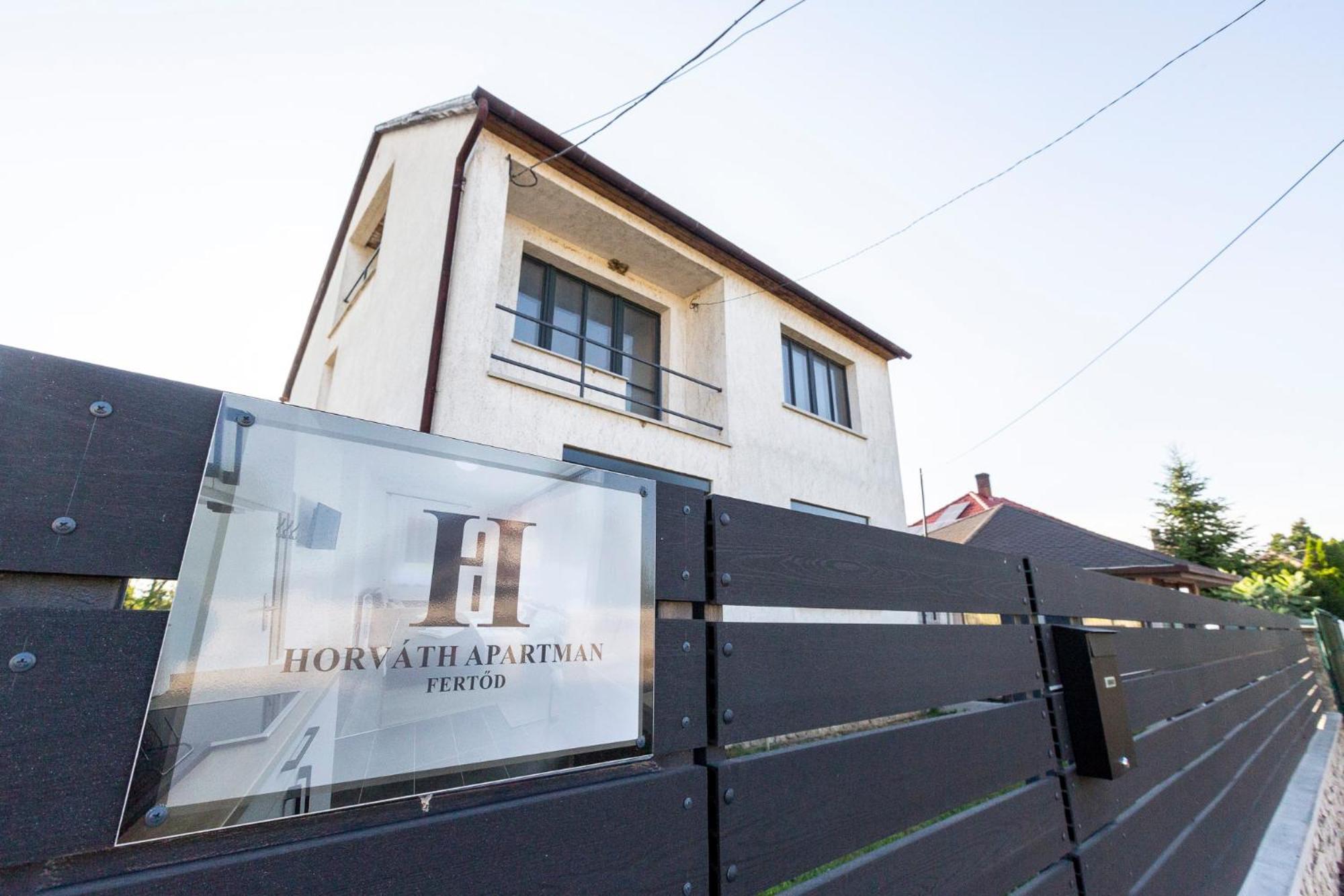 Horvath Apartman แฟร์ทูด ภายนอก รูปภาพ