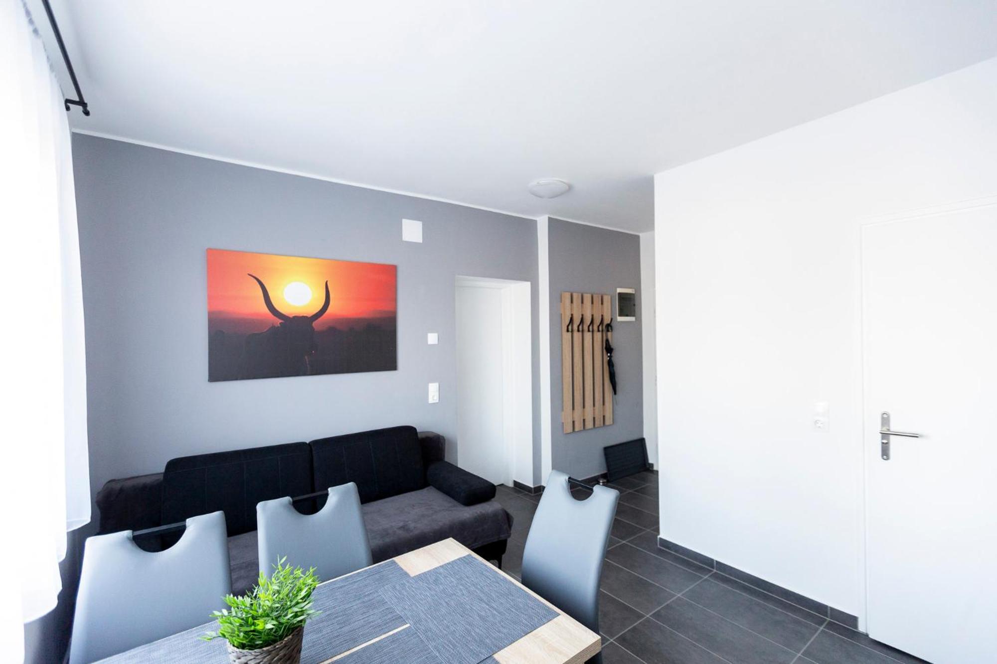 Horvath Apartman แฟร์ทูด ภายนอก รูปภาพ
